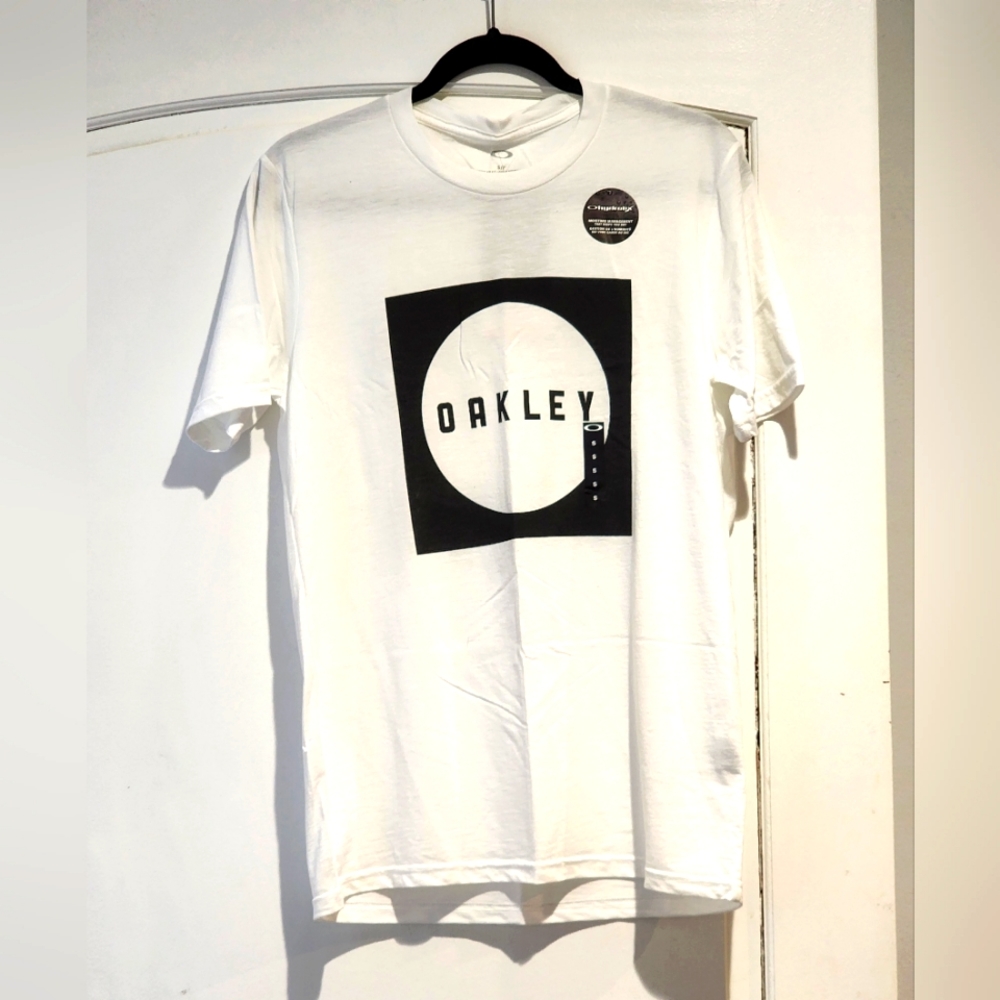 Men's Oakley Shirt
